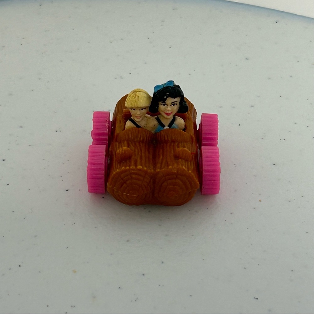 Vintage The‎ Flintstones Mcdonalds Toy Car U.C.S. & Amblin.